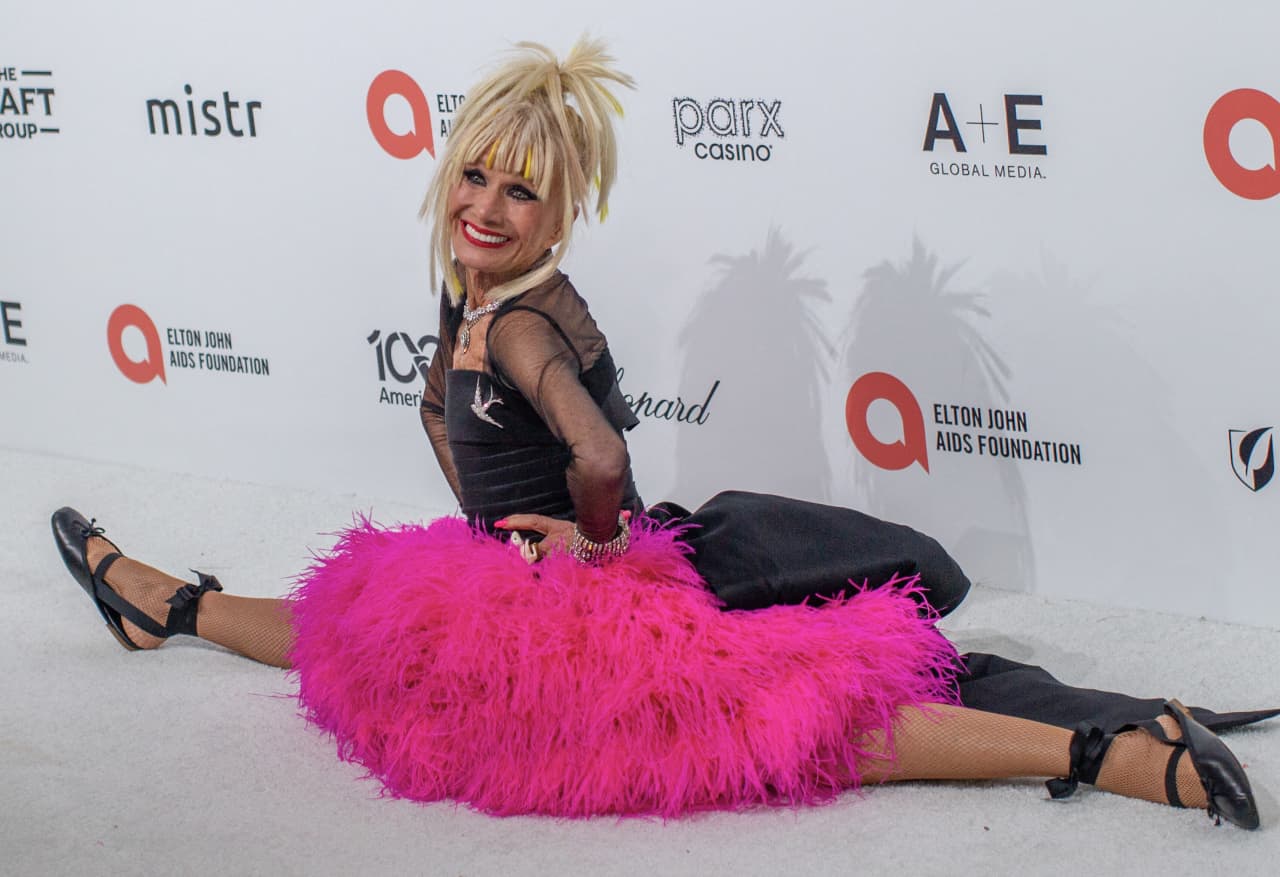 Designer Betsey Johnson takes $7 million SoCal home off the market — London Business news
