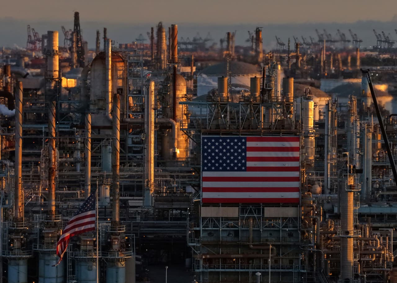 U.S. oil-refinery stocks are up roughly 150% this year. How long could this historic run last? — London Sports news