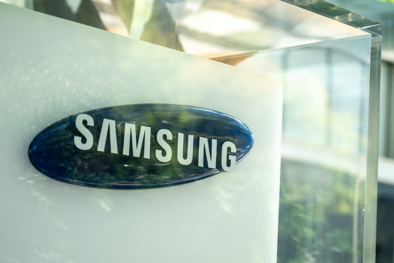 Samsung Electronics earned nearly as much as Microsoft and Alphabet combined. What the Korean giant is now saying about the memory-chip outlook. — London Technology news