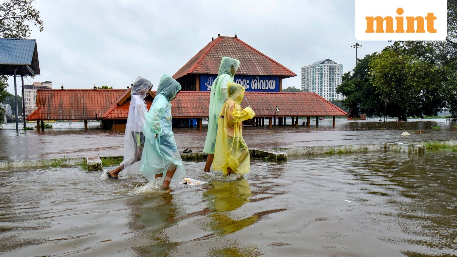IMD alert for today: Cyclone brewing in Bay of Bengal; heavy rain forecasted for Tamil Nadu, Karnataka — Mint India, London Technology news
